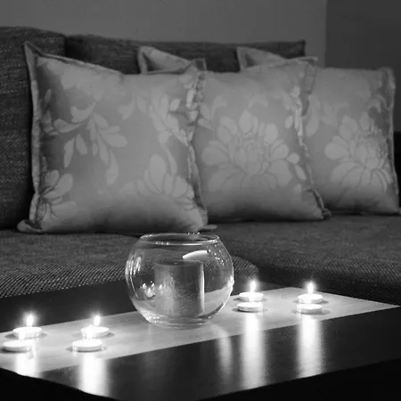Apartment Love Apartment *